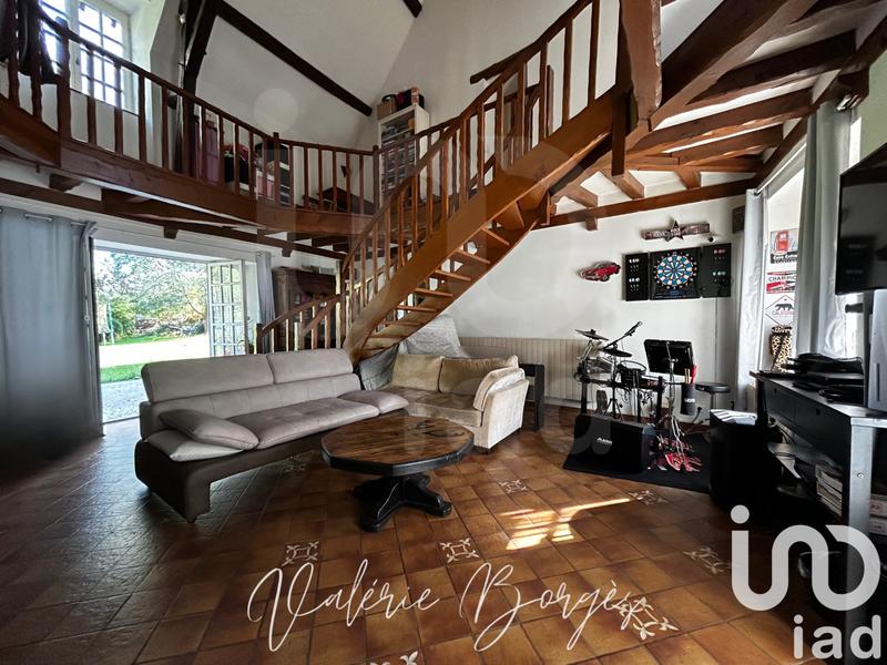 Maison - 210 m² - 7 pièces