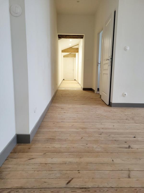 Maison ancienne - 270 m² - 8 pièces