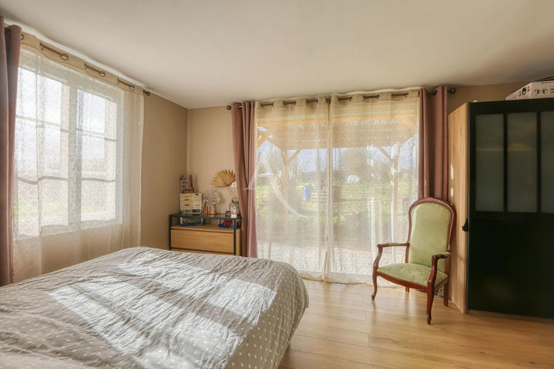 Maison - 150 m² - 8 pièces