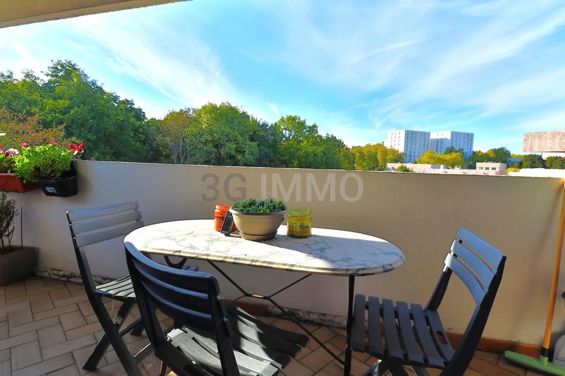 Appartement - 82 m² - 4 pièces