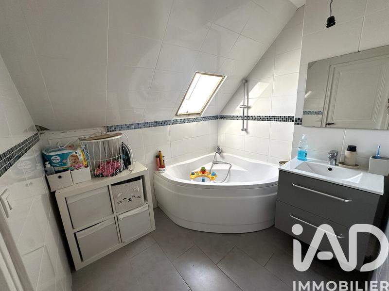 Maison - 120 m² - 4 pièces