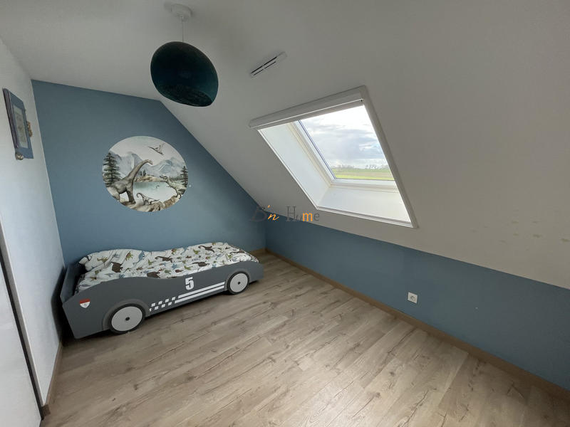 Maison - 90 m² - 5 pièces