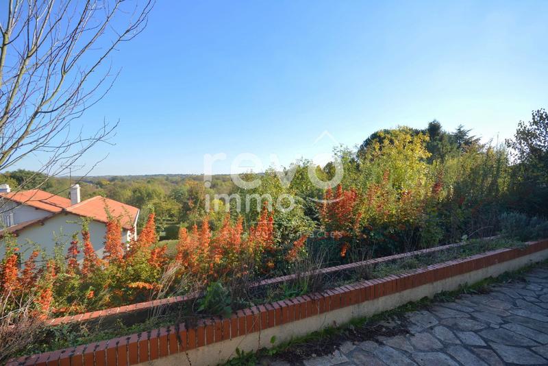 Maison - 96 m² - 4 pièces