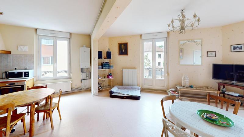 Appartement ancien - 80 m² - 4 pièces