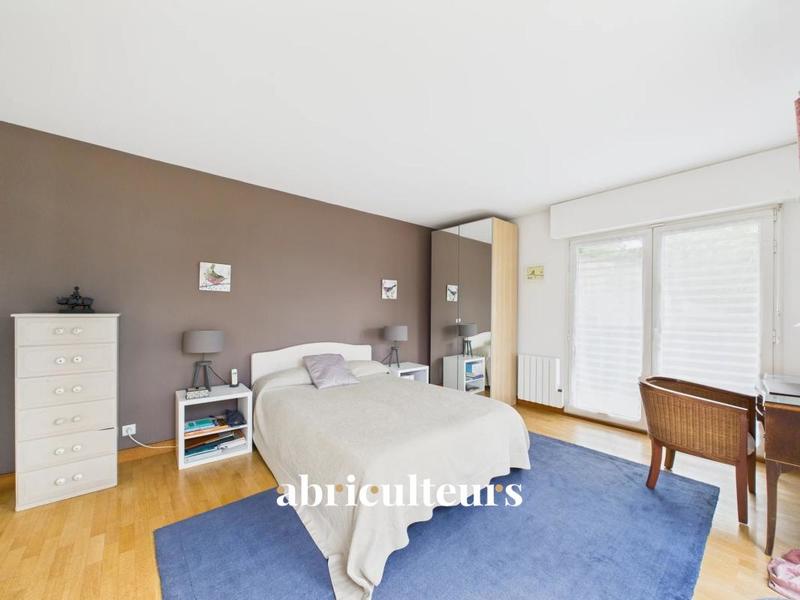 Appartement ancien - 125 m² - 5 pièces