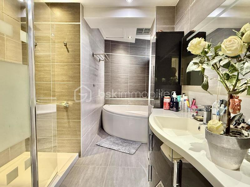 Immeuble - 350 m² - 5 pièces