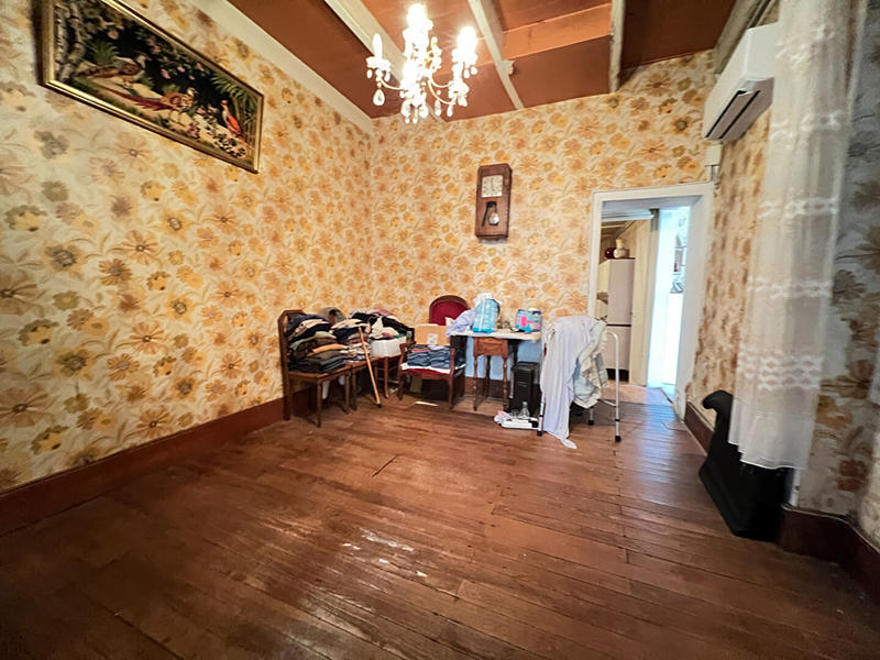 Maison - 164 m² - 8 pièces