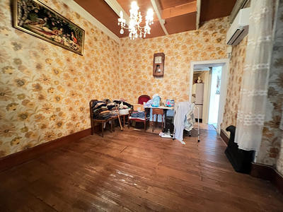 Maison - 164 m² - 8 pièces