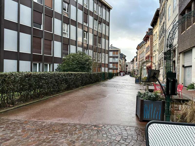 Appartement - 99 m² - 5 pièces