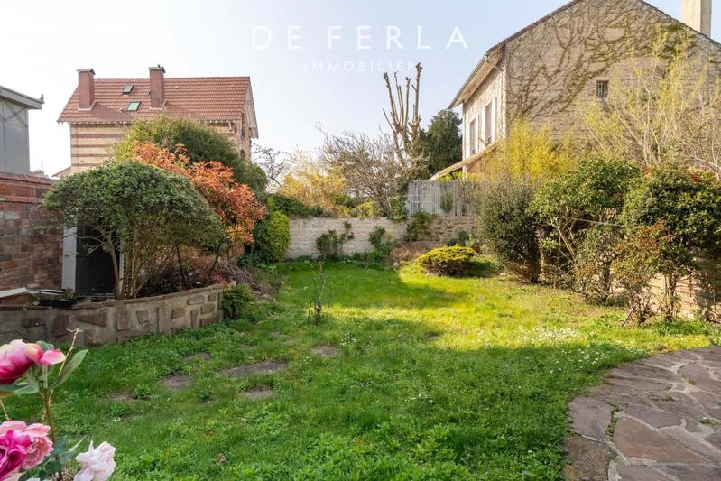 Maison de ville - 130 m² - 6 pièces