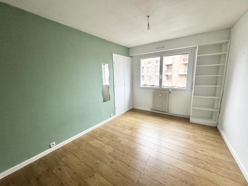 Appartement - 140 m² - 5 pièces