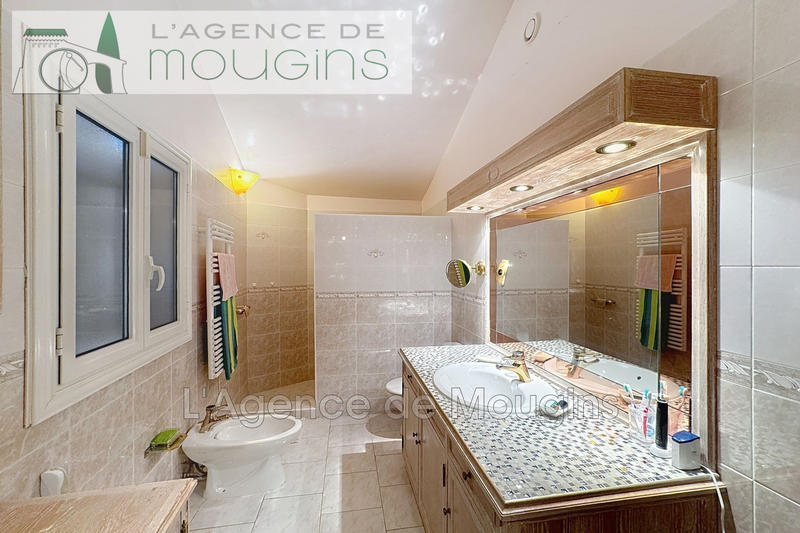 Villa - 177 m² - 7 pièces