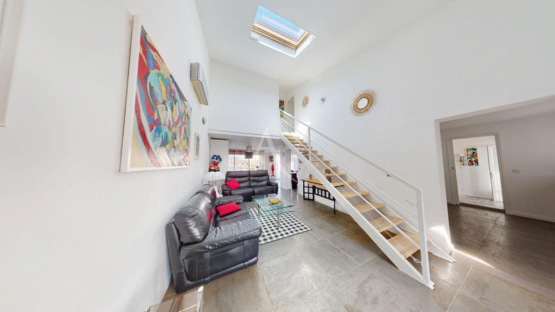 Maison - 161 m² - 5 pièces