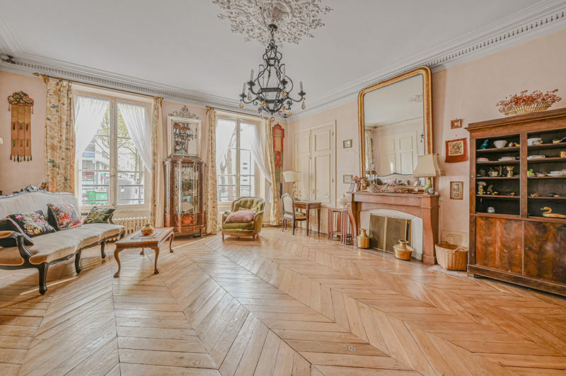 Appartement - 145 m² - 5 pièces