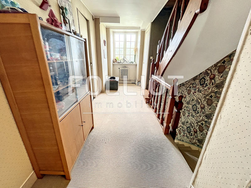 Maison - 230 m² - 10 pièces