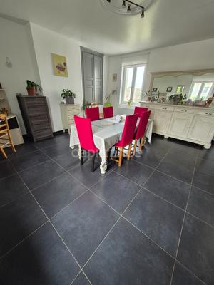 Maison - 192 m² - 6 pièces