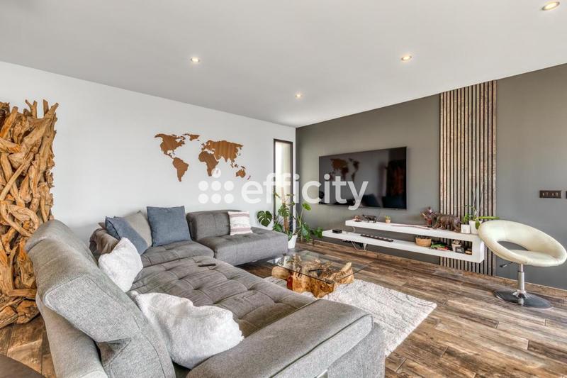 Maison d'architecte - 242 m² - 8 pièces