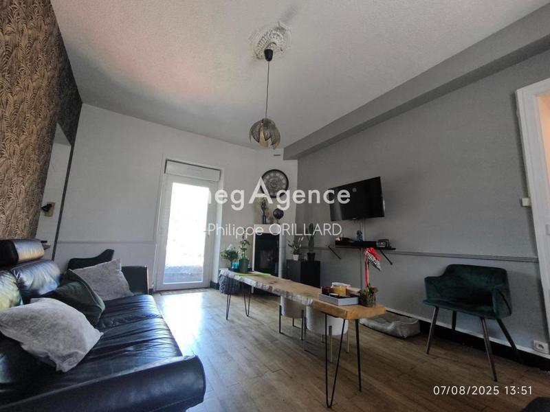 Maison - 180 m² - 7 pièces