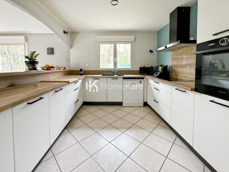 Maison - 200 m² - 6 pièces