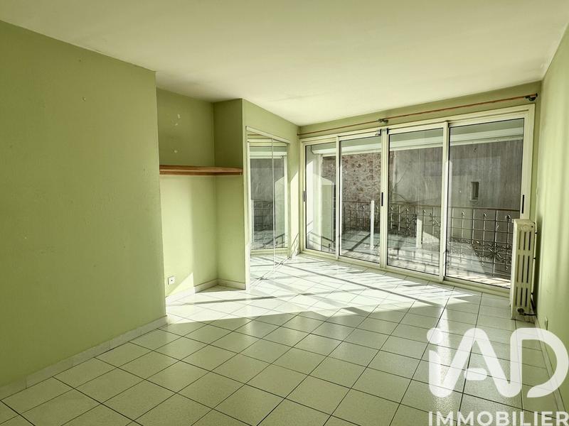 Maison de village - 257 m² - 12 pièces