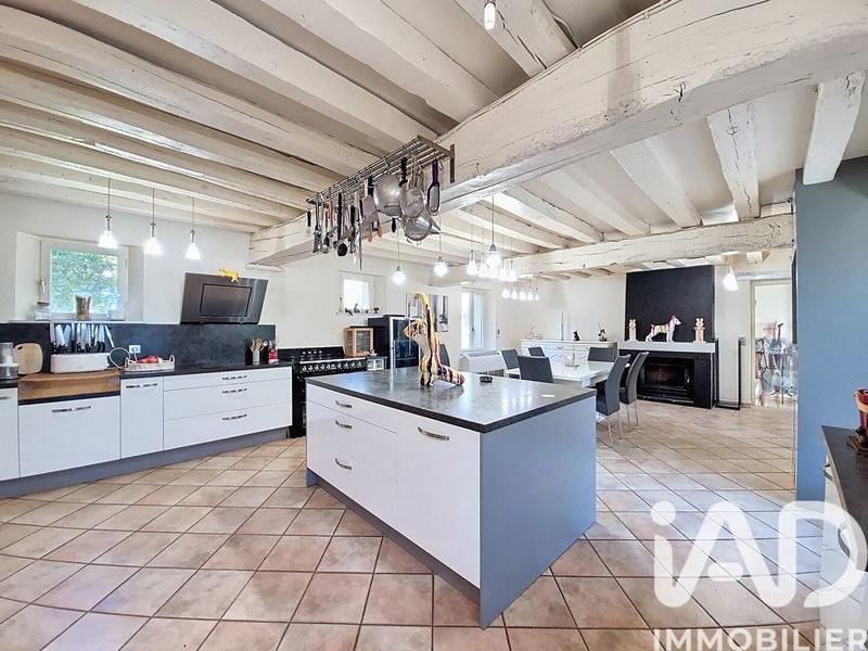 Maison - 186 m² - 7 pièces