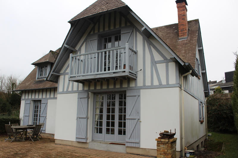 Maison - 140 m² - 7 pièces