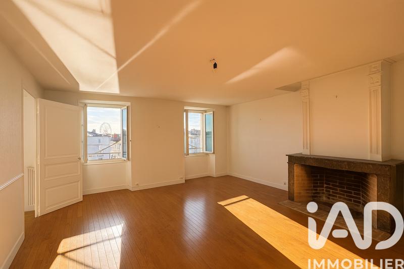 Appartement - 93 m² - 4 pièces