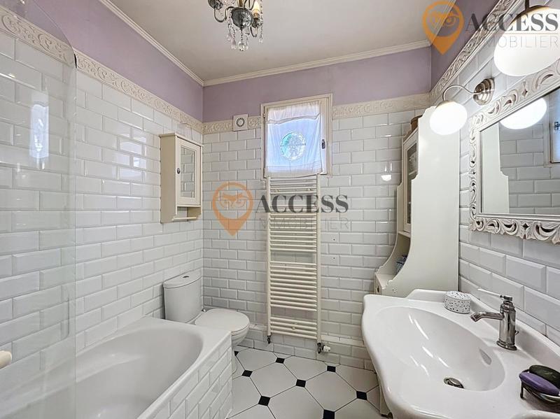 Maison - 111 m² - 5 pièces