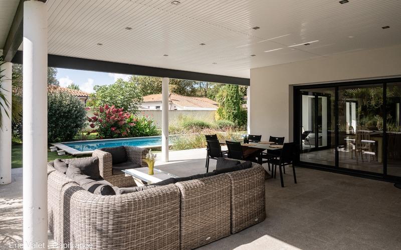 Villa - 230 m² - 6 pièces