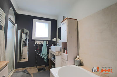 Maison - 171 m² - 7 pièces