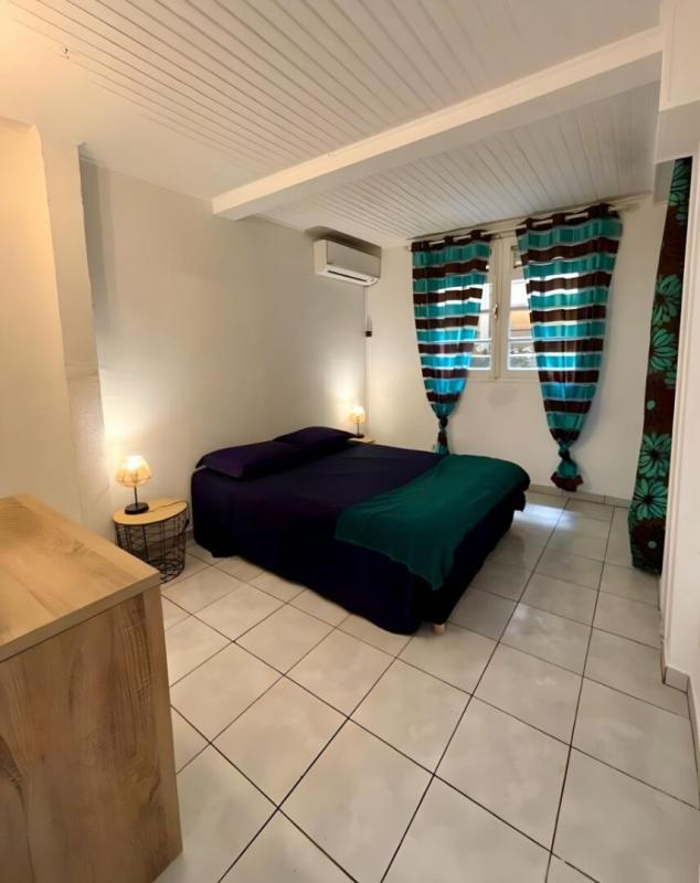 Immeuble - 180 m² - 10 pièces