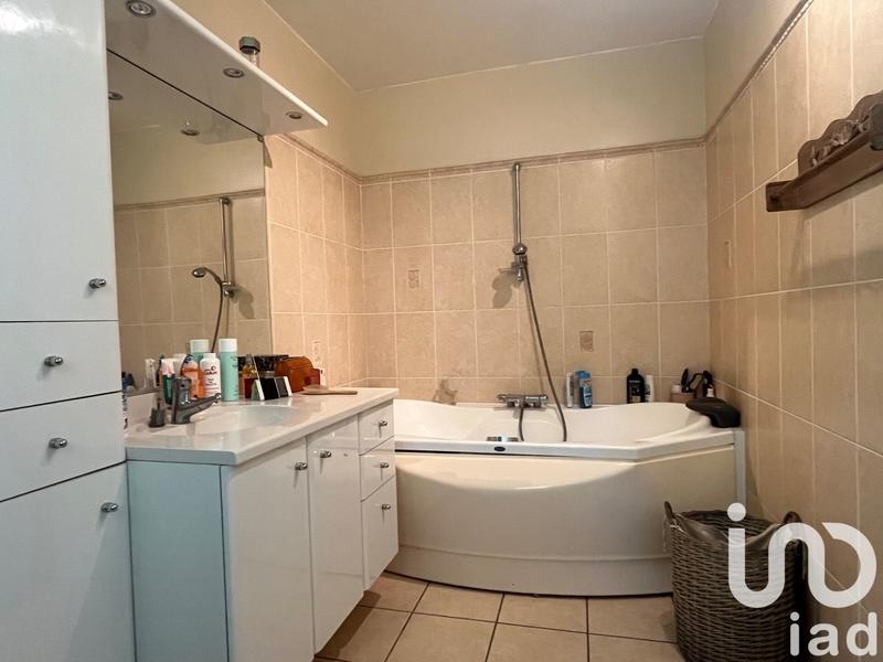 Maison - 239 m² - 6 pièces