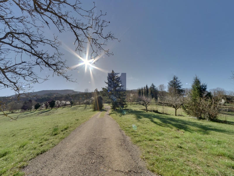 Maison - 133 m² - 8 pièces