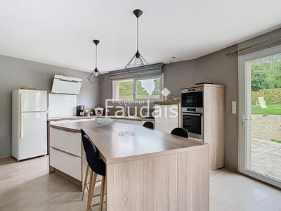 Maison - 141 m² - 6 pièces