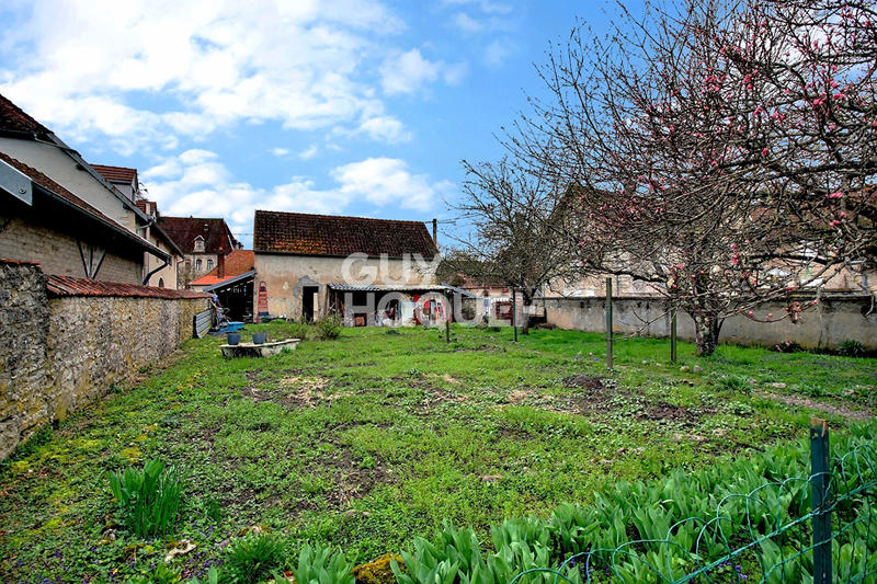 Maison - 400 m² - 13 pièces