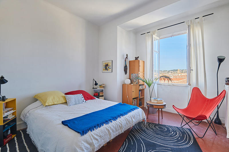 Appartement - 92 m² - 4 pièces