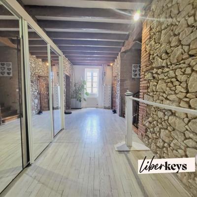 Maison bourgeoise - 450 m² - 14 pièces