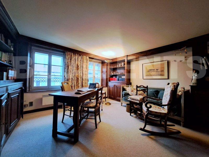 Maison - 300 m² - 7 pièces