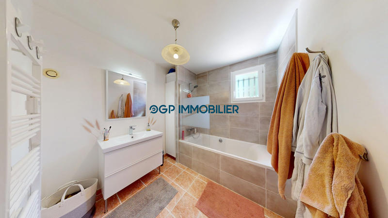 Villa - 105 m² - 4 pièces