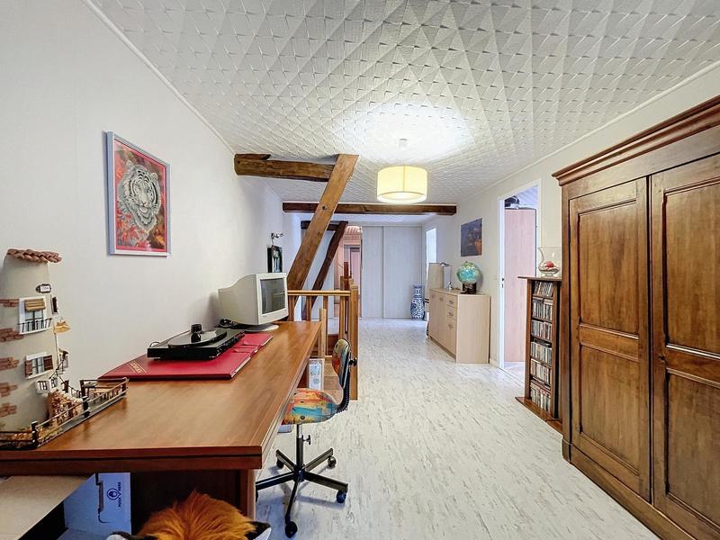 Maison - 314 m² - 9 pièces