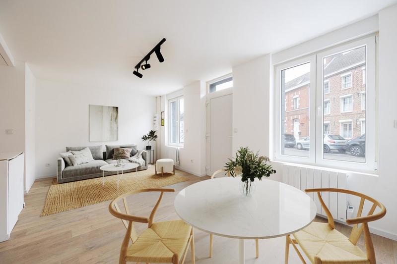 Maison - 95 m² - 5 pièces