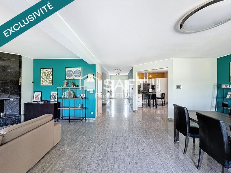 Maison - 259 m² - 9 pièces