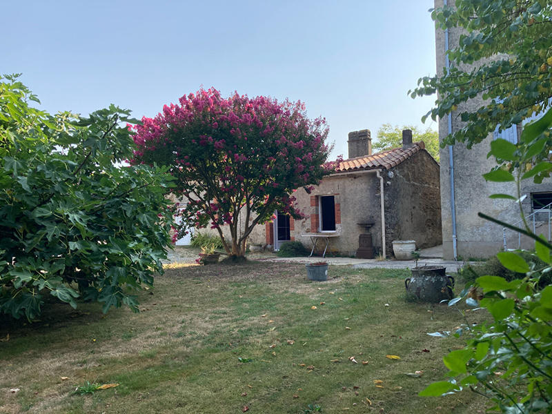 Maison - 198 m² - 8 pièces