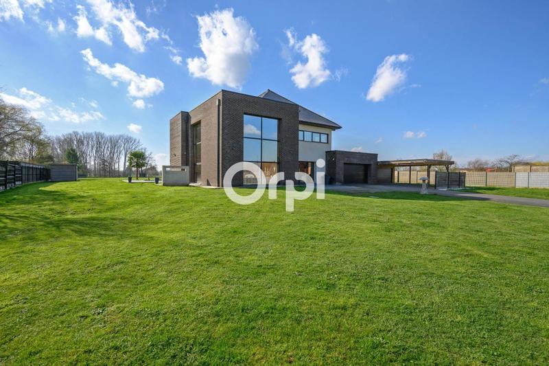 Maison - 232 m² - 6 pièces