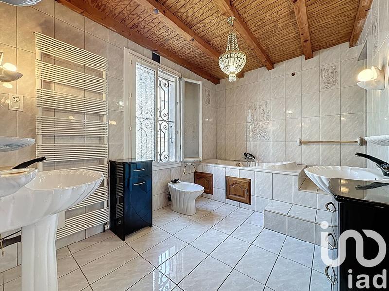 Maison - 170 m² - 8 pièces