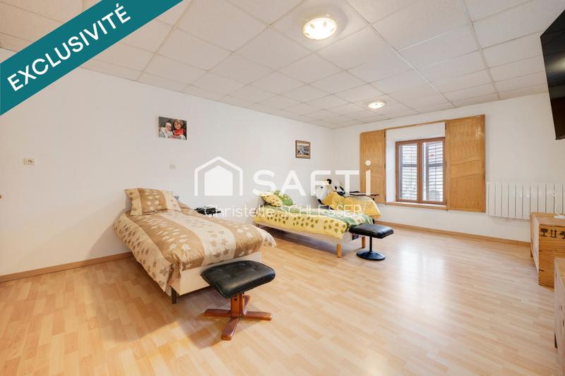 Maison - 330 m² - 7 pièces