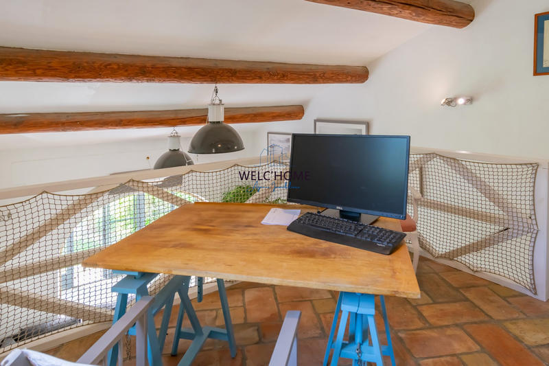 Villa - 234 m² - 8 pièces