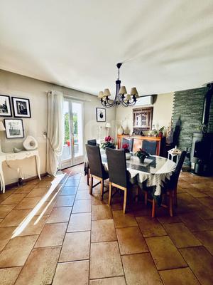Maison - 110 m² - 5 pièces