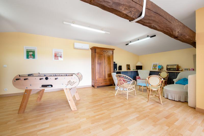 Maison - 245 m² - 7 pièces