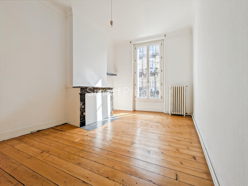 Appartement - 105 m² - 4 pièces